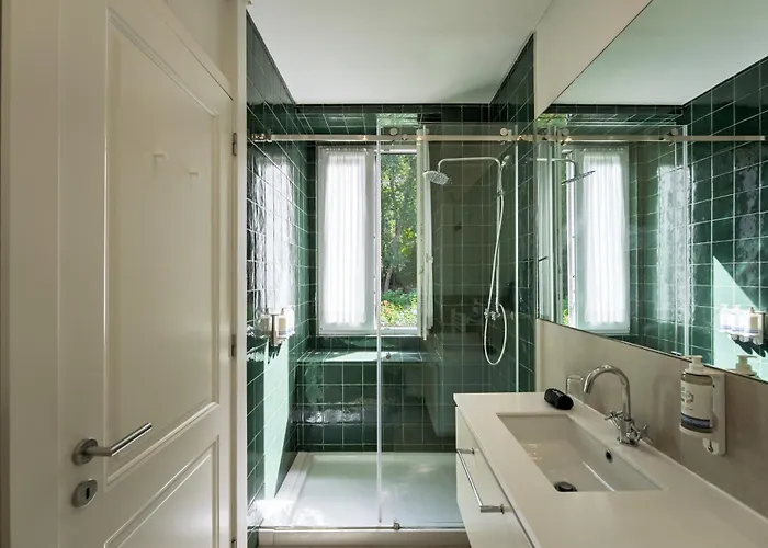 Eighteen21 - Quinta Velha 4*