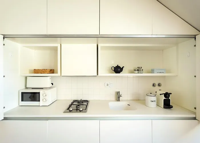 Πανσιόν Eighteen21 - Quinta Velha 4*